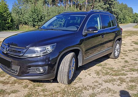 VW Tiguan Volkswagen 2.0 TDI BlueMotion Tech Sport & Style...
