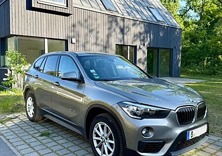 BMW X1 sDrive20i Automatik -59.300km-21.490 € VB