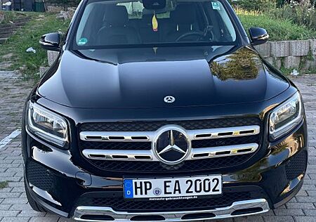 Mercedes-Benz GLB 200 DCT -