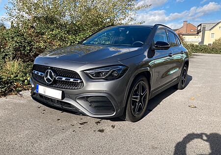 Mercedes-Benz GLA 180 AMG Line Night/Multib/360°/Keylees/Distro/Totw