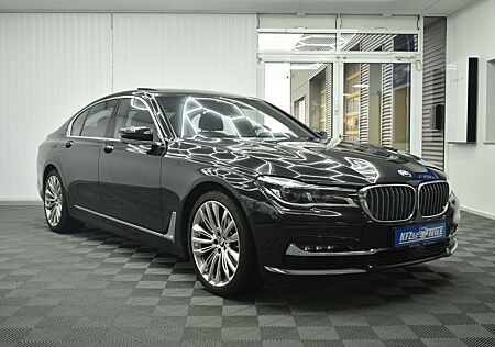 BMW 750 i xDrive Luxury Line Headup Laser AHK B&W