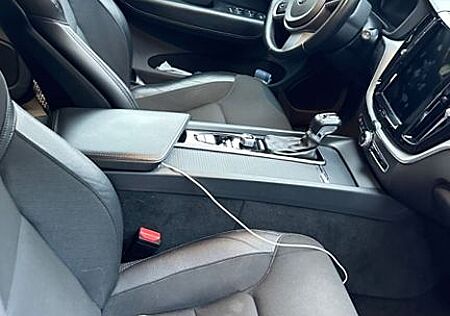 Volvo XC 60 XC60 D4 Momentum BLIS BREMSEN ZAHNRİEMEN NEU!!