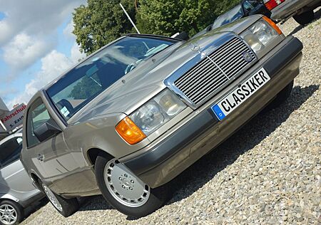 Mercedes-Benz 300 300CE rostfrei, Wertgutachten, saubere Historie