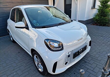 Smart ForFour 60kW EQ passion Scheckheft 22KW Lader