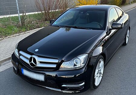 Mercedes-Benz C 220 CDI BlueEFFICIENCY - Coupé Sportpaket AMG