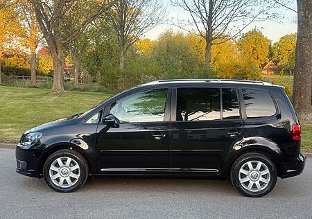 VW Touran Volkswagen Life