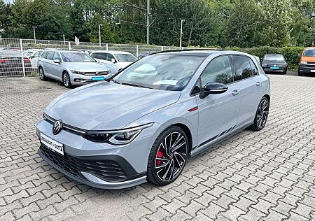 VW Golf Volkswagen VIII GTI Clubsport VOLL Leder Pano Kam LM19