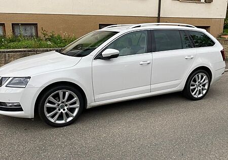Skoda Octavia 1.6 TDI SCR DSG Premium Edition Comb...