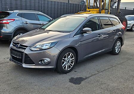 Ford Focus Turnier Titanium Leder Tüv 04.207