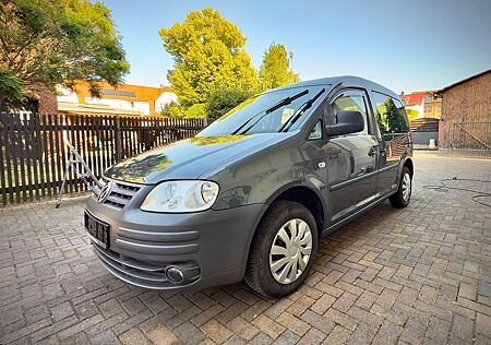VW Caddy Volkswagen Life 1.4 7-Sitzer - HU 09/26