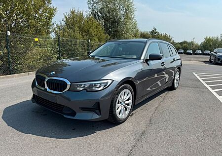 BMW 318dA Touring Euro6d-LED-Leder-DAB-PDC