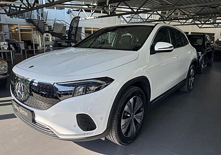 Mercedes-Benz EQA 350 4M Progressive Distronic Vo Kamera BONUS