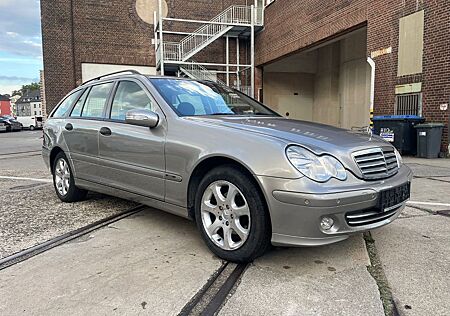 Mercedes-Benz C 180 neue Steuerkette TÜV frische Inspektion