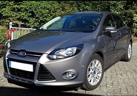Ford Focus 1,6TDCi, Touchscreen und Rückfahrkamera