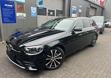 Mercedes-Benz E 300 T-Modell de / Panorama/Sound System