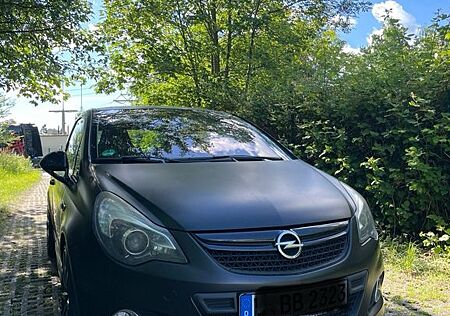 Opel Corsa 1.6 Turbo OPC Nürburgring Edition OPC ...
