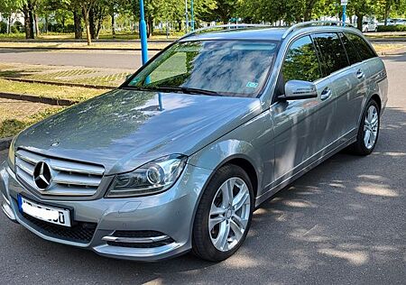 Mercedes-Benz C 220 CDI T AVANTGARD Autom. AVANTGARDE