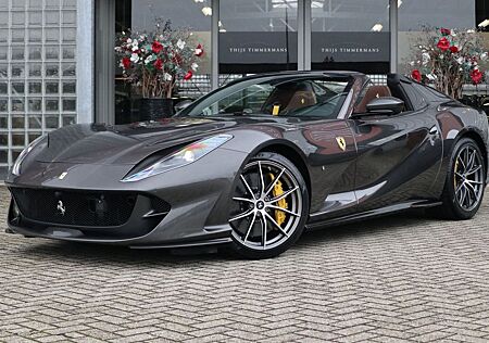Ferrari 812 GTS | Canna di Fucile, Carbon in/ex, Racesit