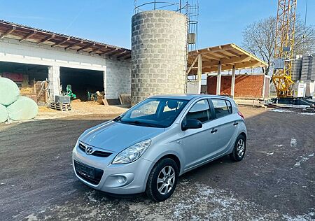 Hyundai i20 Classic BJ-2012 1,2 BENZIN KLIMA EURO 5