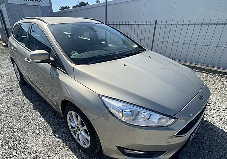 Ford Focus TurnierBusiness,Navi,PDC,Aluräder,AHK