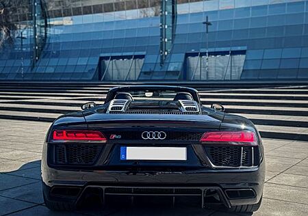 Audi R8 5.2 FSI RWS Spyder *Carbon*B&O*Ohne OPF*