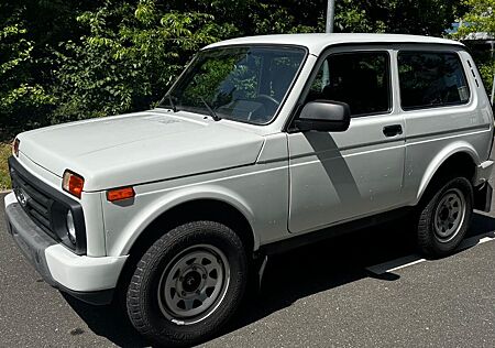 Lada Niva Urban 4x4 Tüv NEU