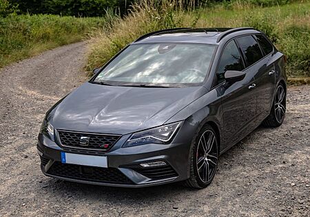 Seat Leon 2.0 TSI St&S ST CUPRA 300 DSG 4Drive Pano