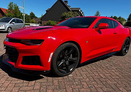 Chevrolet Camaro 6.2 V8 AT -