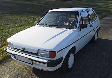 Ford Fiesta MK2 mit H-Zulassung, Oldtimer