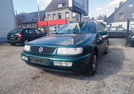 VW Passat Volkswagen * 1 HAND *