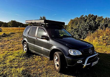 Mercedes-Benz ML 270 CDI - zuverlässiger 4x4 SUV mit Stern