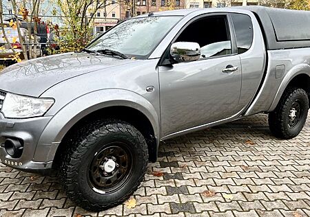 Mitsubishi L200 4x4 Klimaautomatik Tempomat Hardtop