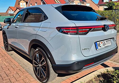 Honda HR-V 1.5 i-MMD Hybrid Elegance absolut Neuwertig