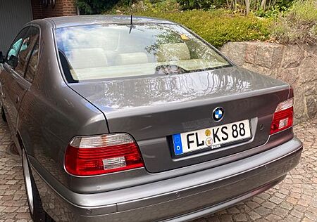 BMW 525i E39 Limousine-Top Zustand -