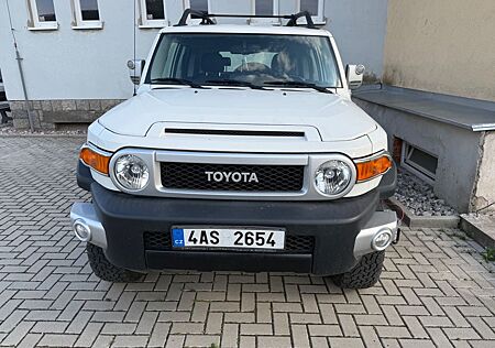 Toyota FJ Cruiser gebraucht kaufen Toyota FJ Cruiser FJ