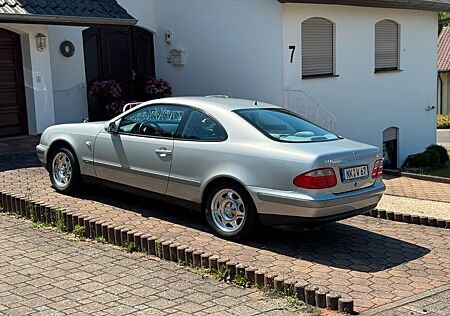 Mercedes-Benz CLK 200 - TÜV neu - erste Hand - 116.000 km