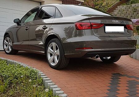 Audi A3 1.6 TDI Ambition Limousine