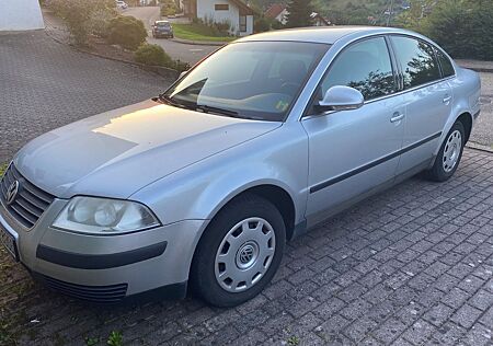 VW Passat Volkswagen 1.6 TÜV 2027 mängelfrei