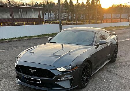 Ford Mustang 5.0 V8 GT, Tüv neu, sehr gepflegt