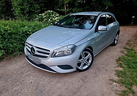 Mercedes-Benz A 180 BlueEFFICIENCY Urban Urban
