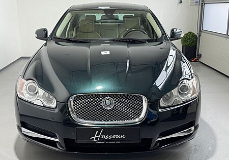 Jaguar XF 2.7 V6 Diesel Premium Luxury/exklu.Farbkombi.