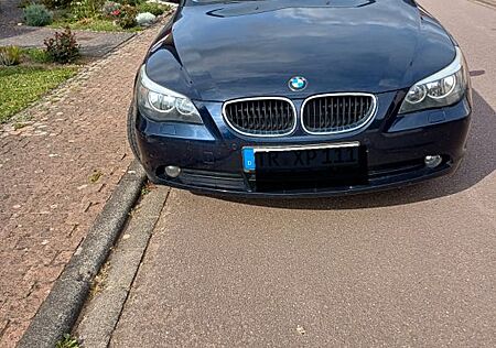 BMW 520i -