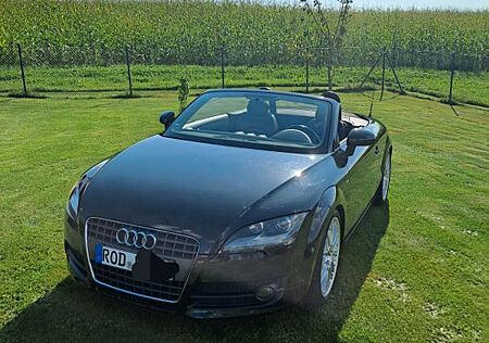 Audi TT Roadster 2.0 TFSI S tronic -