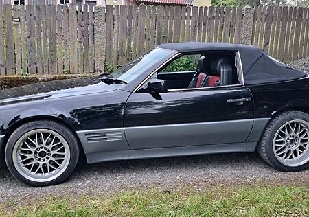Mercedes-Benz SL 300 mit elektr. Verdeck und Hardtop