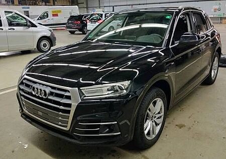 Audi Q5 50 TFSI e quattro design/Navigation/Ahk.