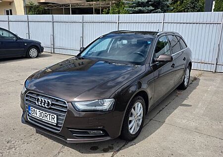Audi A4 Avant 2.0 TDI , Automat, Xenon, Camera, ACC