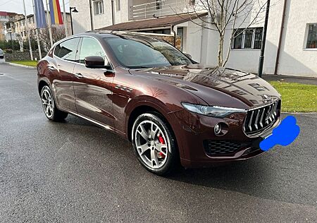 Maserati Levante Benzin 3.0 V6 316kW S GRANLUSSO 4x4 ...