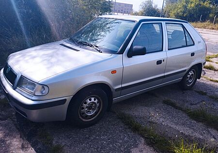 Skoda Felicia 1.3 LX Special Limousine LX