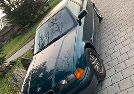 BMW 318i