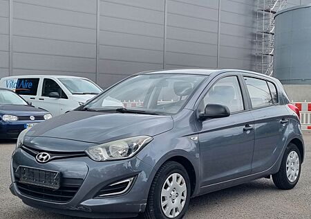 Hyundai i20 1.2 FIFA World Cup Edition